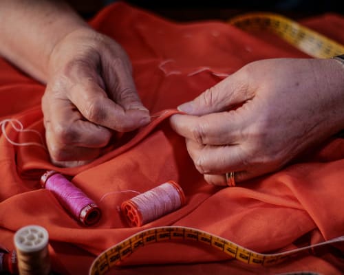 Peut-on cumuler ATI (Allocation Travailleurs Indépendants) et APL (Aide Personnalisée au Logement) ?